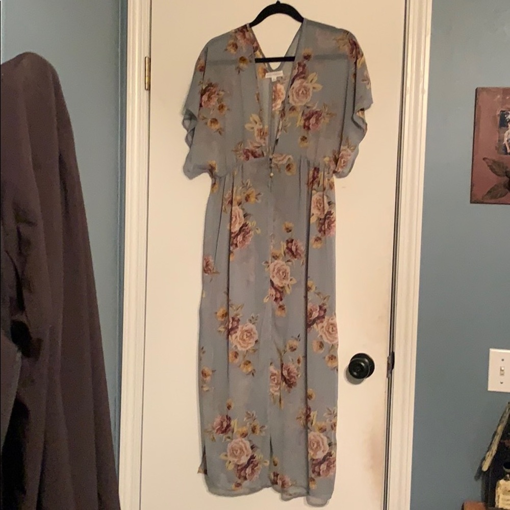 Floral Button Duster